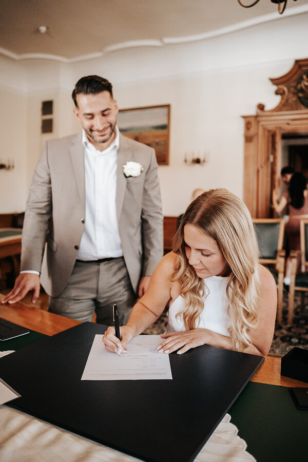 Hochzeitsfoto, standesamtliche Hochzeit, Hochzeitsfotografin in Memmingen, Hochzeitsfotografin im Allgäu